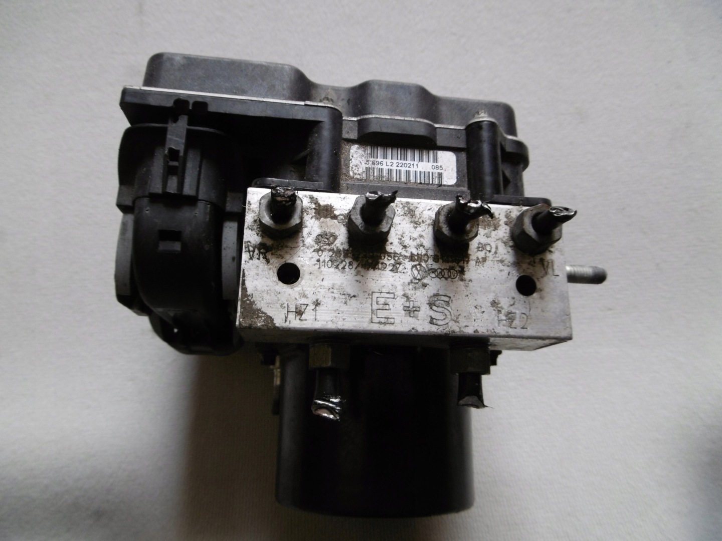 pump ABS , ESP IBIZA 4 FABIA POLO 5 V 2008- 6R0614517AF