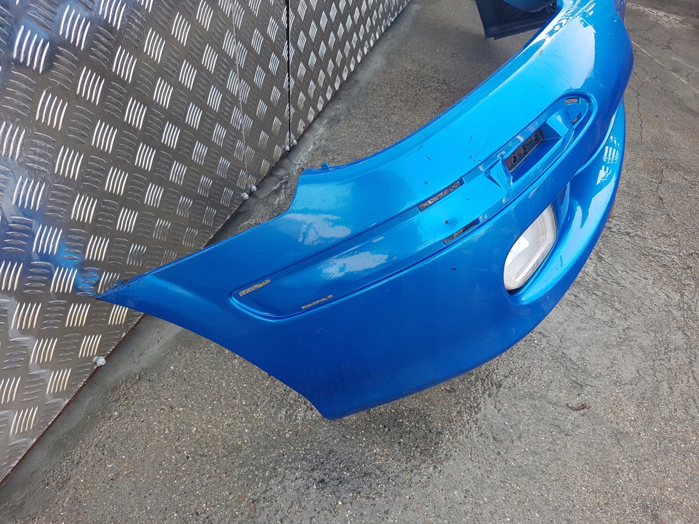 Frontstoßstange NISSAN ALMERA N16