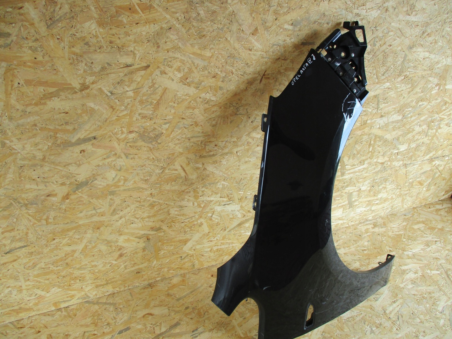 fender right front front OPEL ASTRA J IV 09