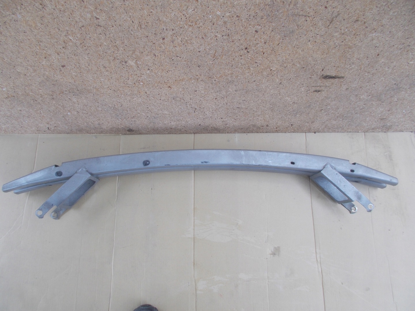 bumper support front Toyota Corolla Verso 01-04