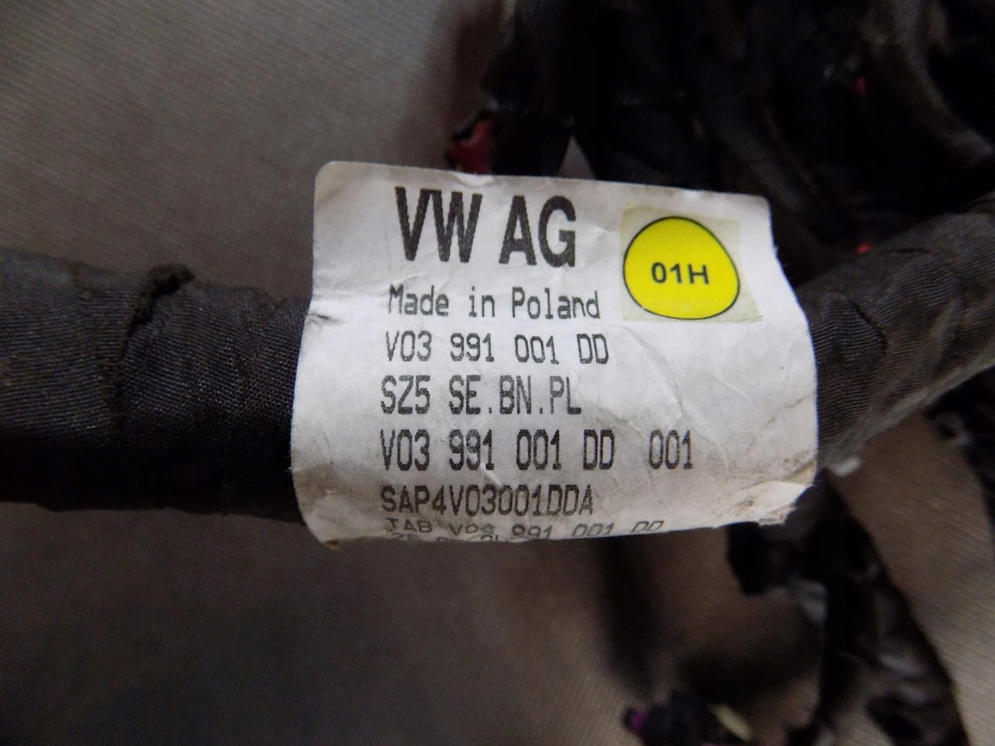 VW PASSAT B8 1.5 TSI bundle of the engine V03991001DD