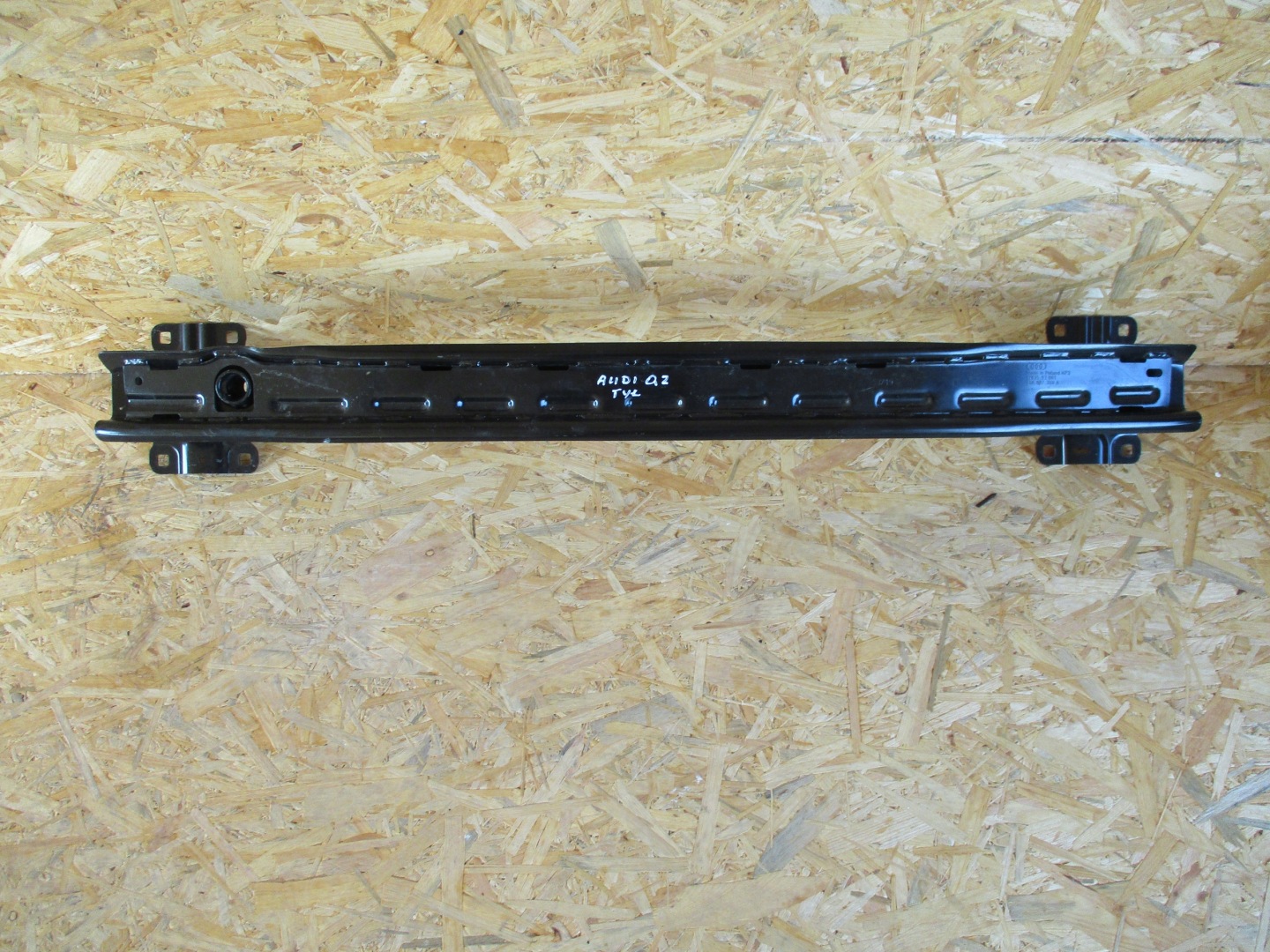 bumper support rear part rear AUDI Q2 81A807309A