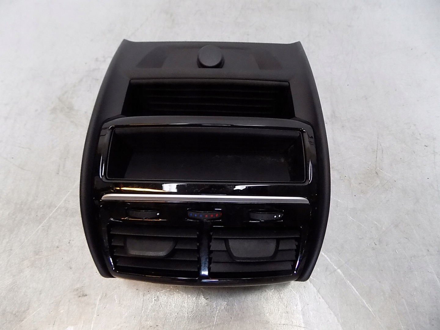 BMW G31 G30 KRATKI AIR CONDITIONING DEVICES REAR.