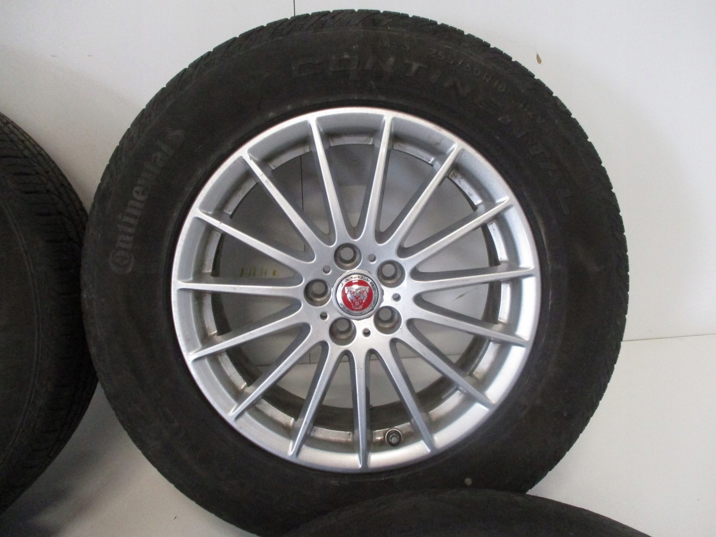 wheels discs tyres JAGUAR F PACE R18 M+S