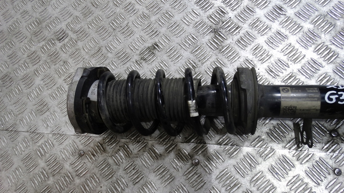 IDEALNY shock absorber front right BMW G30 DX IX 1 9