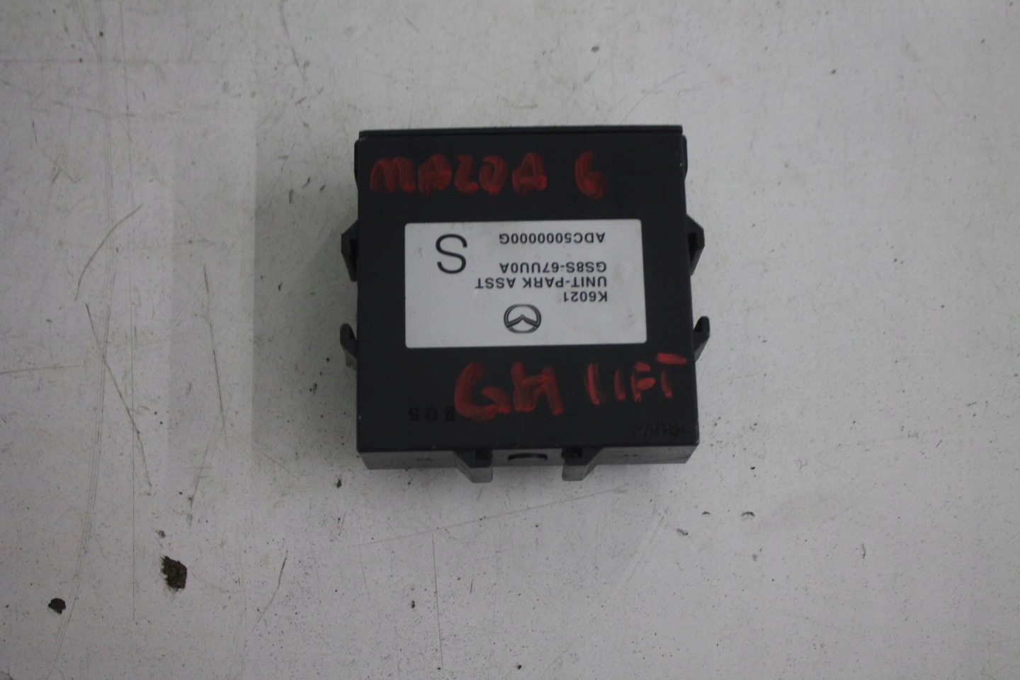 module control unit PDC GS8S-67UU0A MAZDA 6 GH