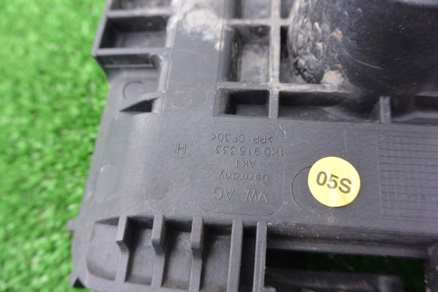 držák akumulátoru obal VW AUDI SEAT SKODA