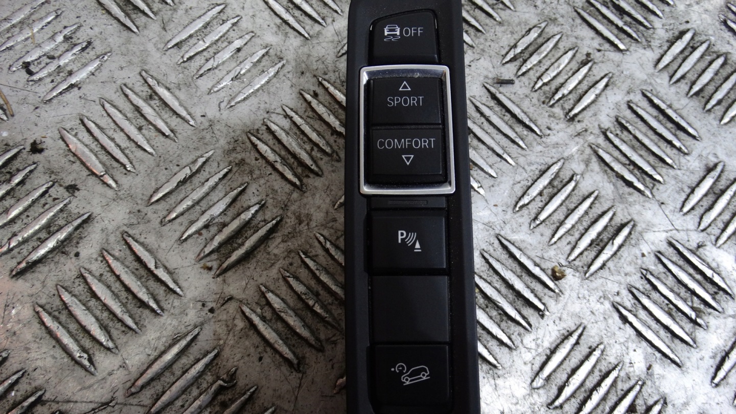 IDEALNY PANEL central PDC XDRIVE BMW F15 X5 1