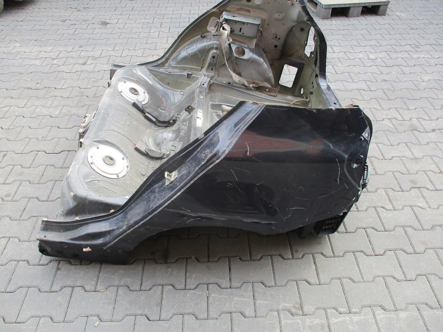 Radhaus Längsträger Gurten heck BMW 1 E87