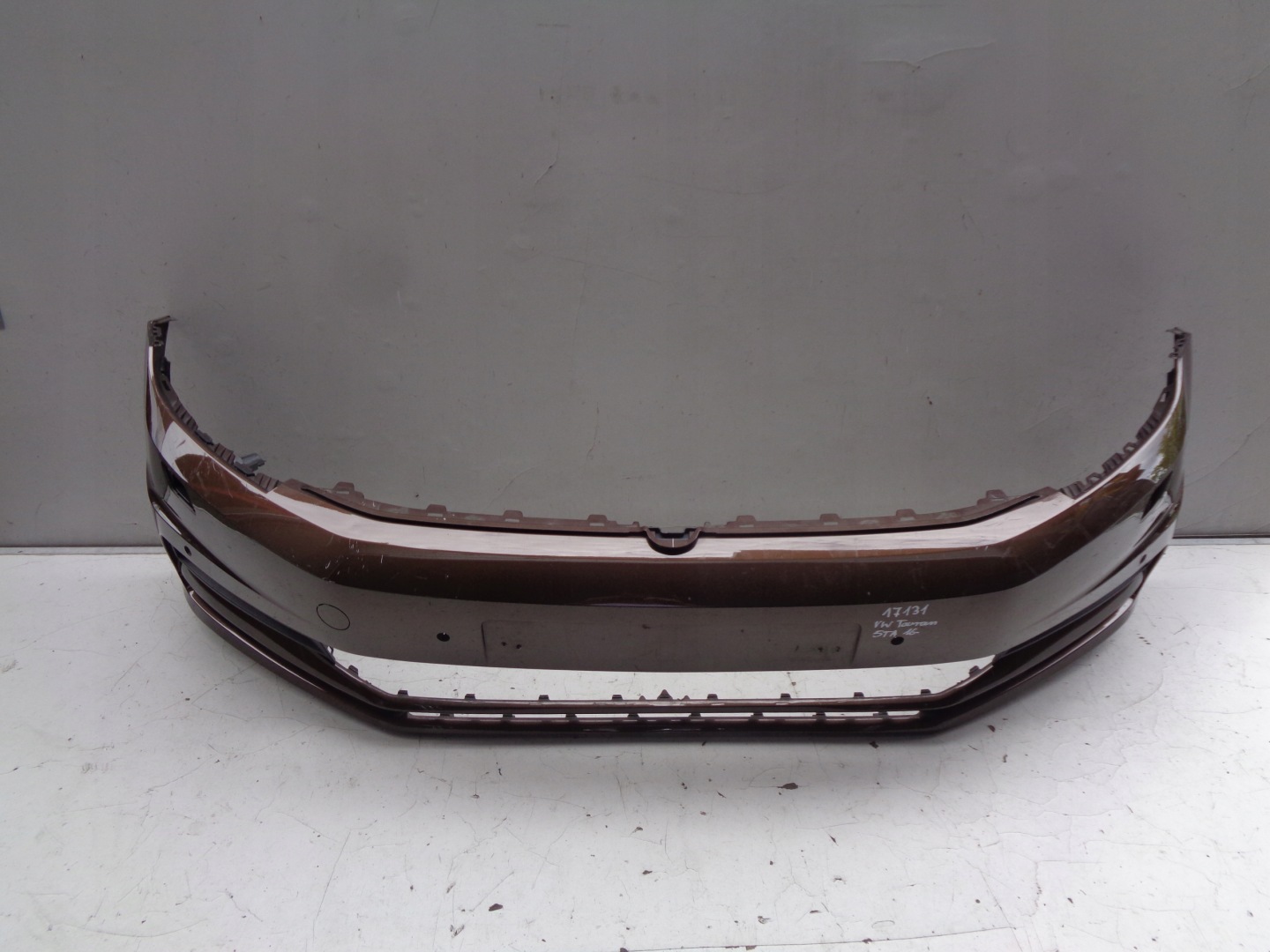 Frontstoßstange VW TOURAN 5TA 16- NR 17131