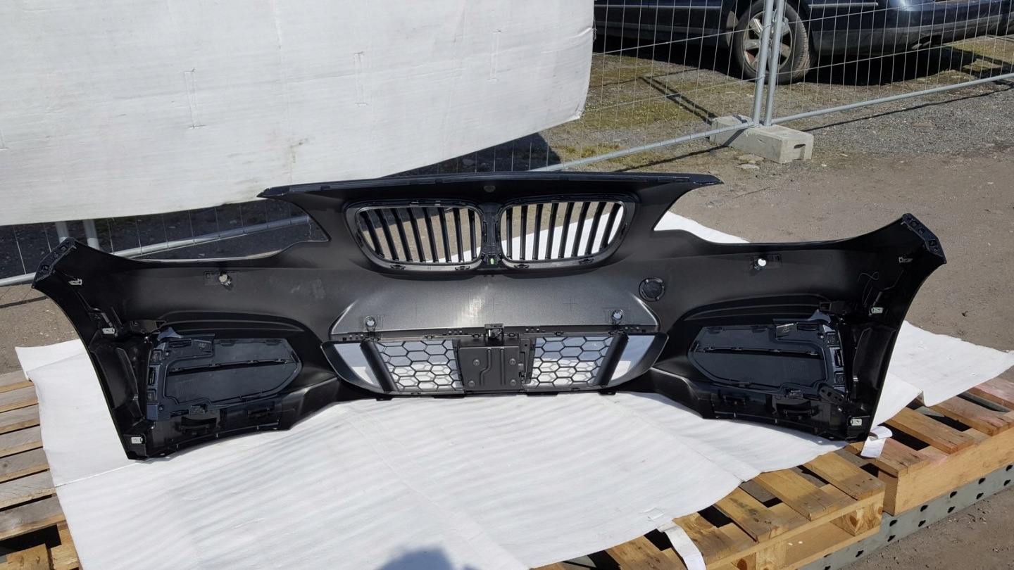 BMW F22 M PAKIET 2015-2019 bumper front 4 PDC