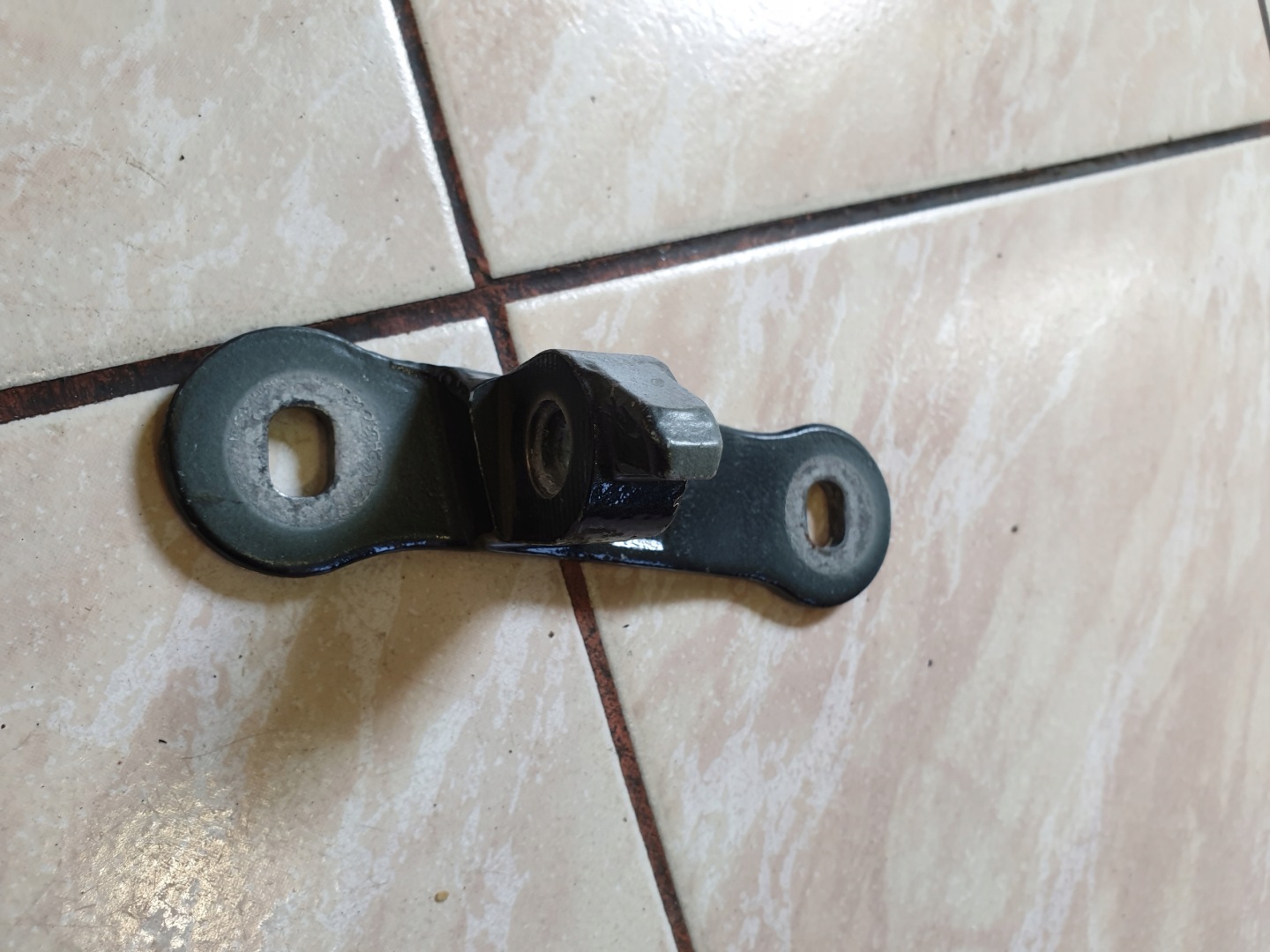 hinge door left front MERCEDES S W222 OE