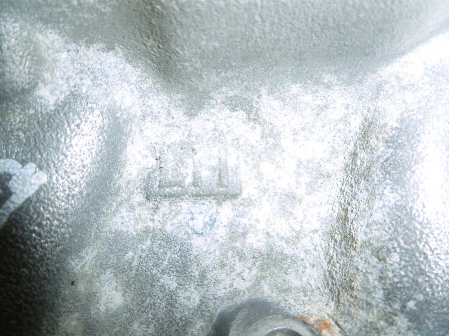 intake manifold INFINITI NISSAN 3.7 V6