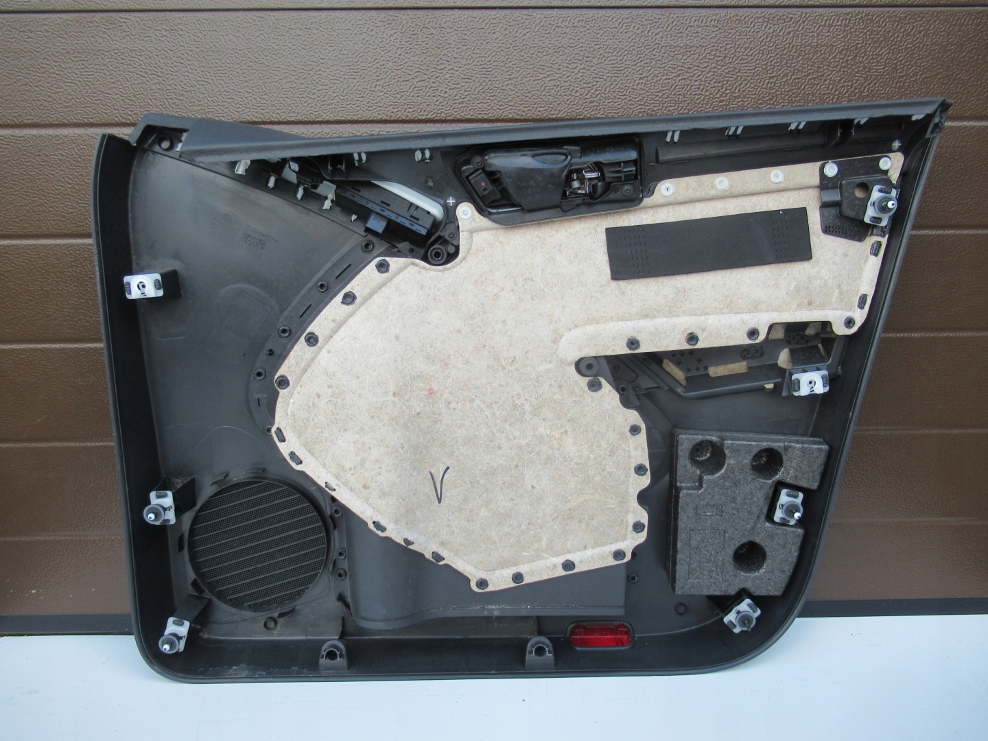 upholstery door left front VW TIGUAN 5N0867011