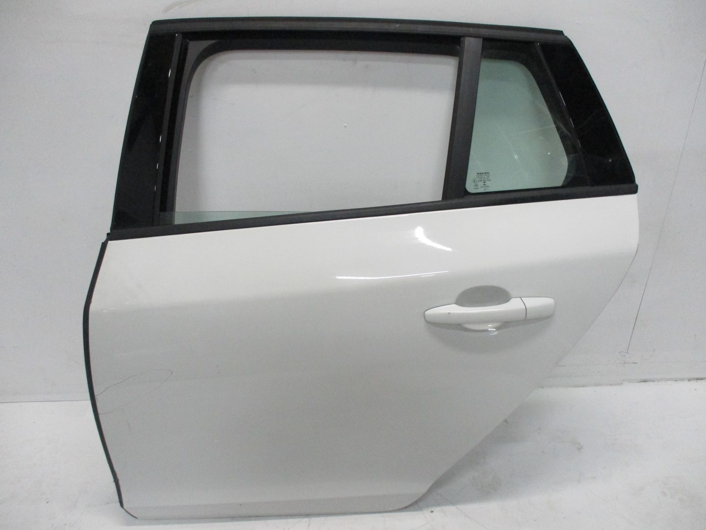 Tür links hinten VOLVO V60 15R