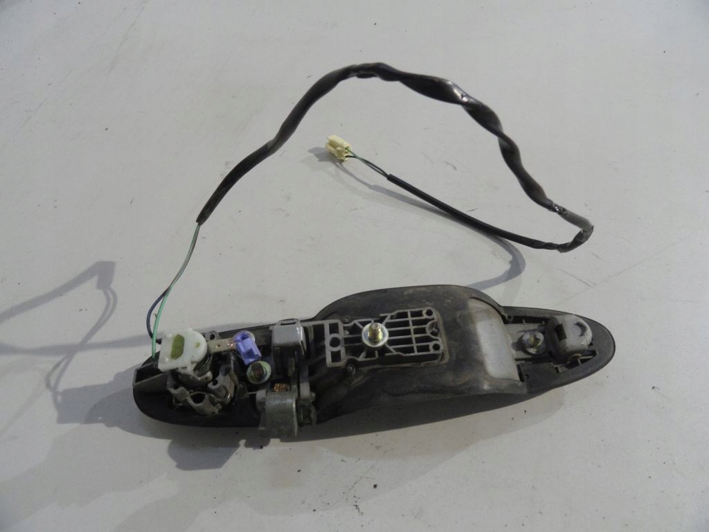 Mazda MPV II handle exterior right front