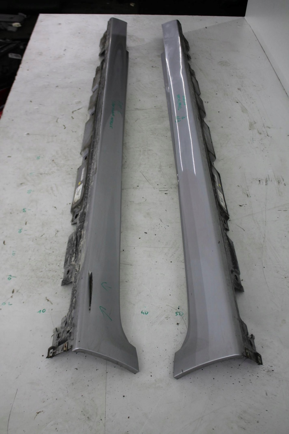 moulding cap threshold left 7237079 BMW F11