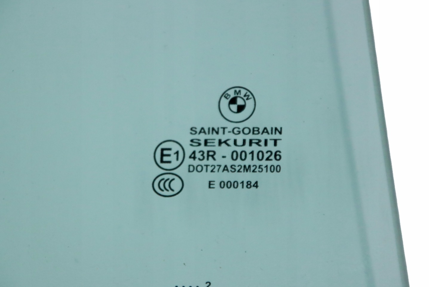 BMW F01 window side door right rear part rear