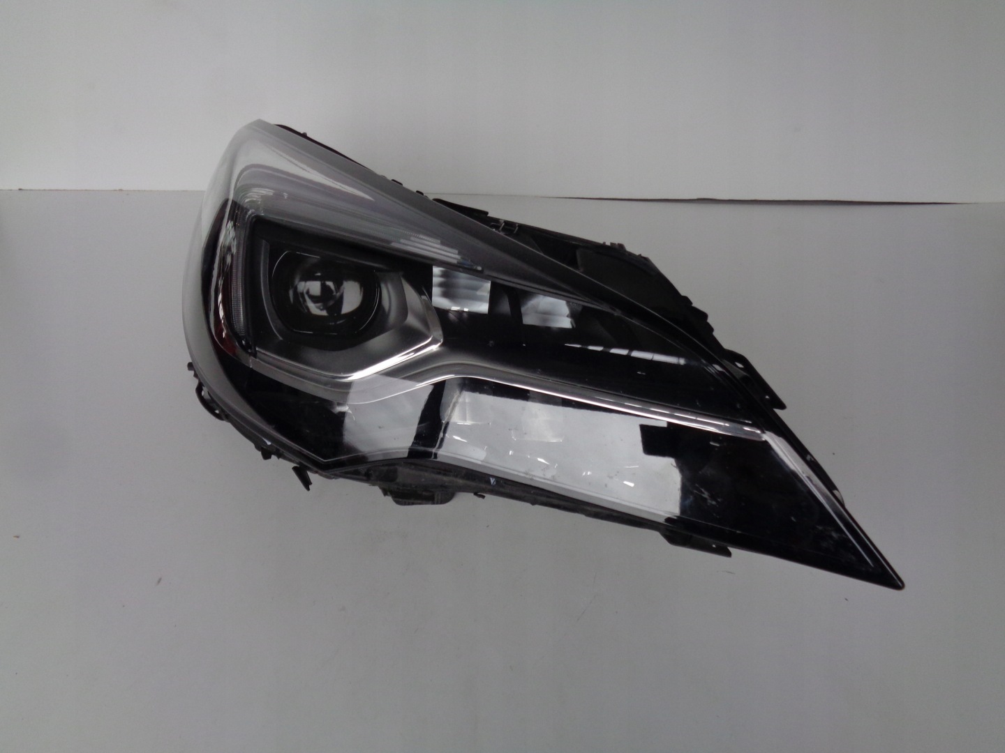 light right REFLEKTOR OPEL ASTRA V K 15- FULL LED