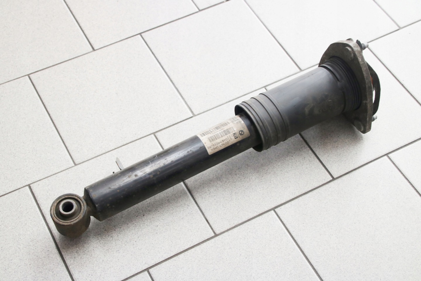 BMW X5 E70 X6 E71 shock absorber right rear part rear 6788512