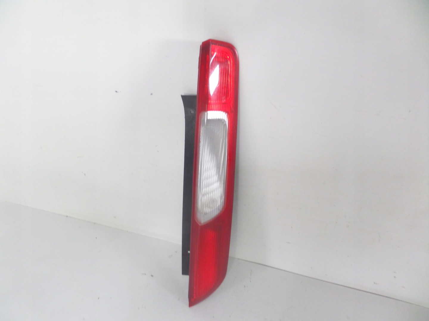 light rear rear part right FORD FOCUS II 04-08 HB