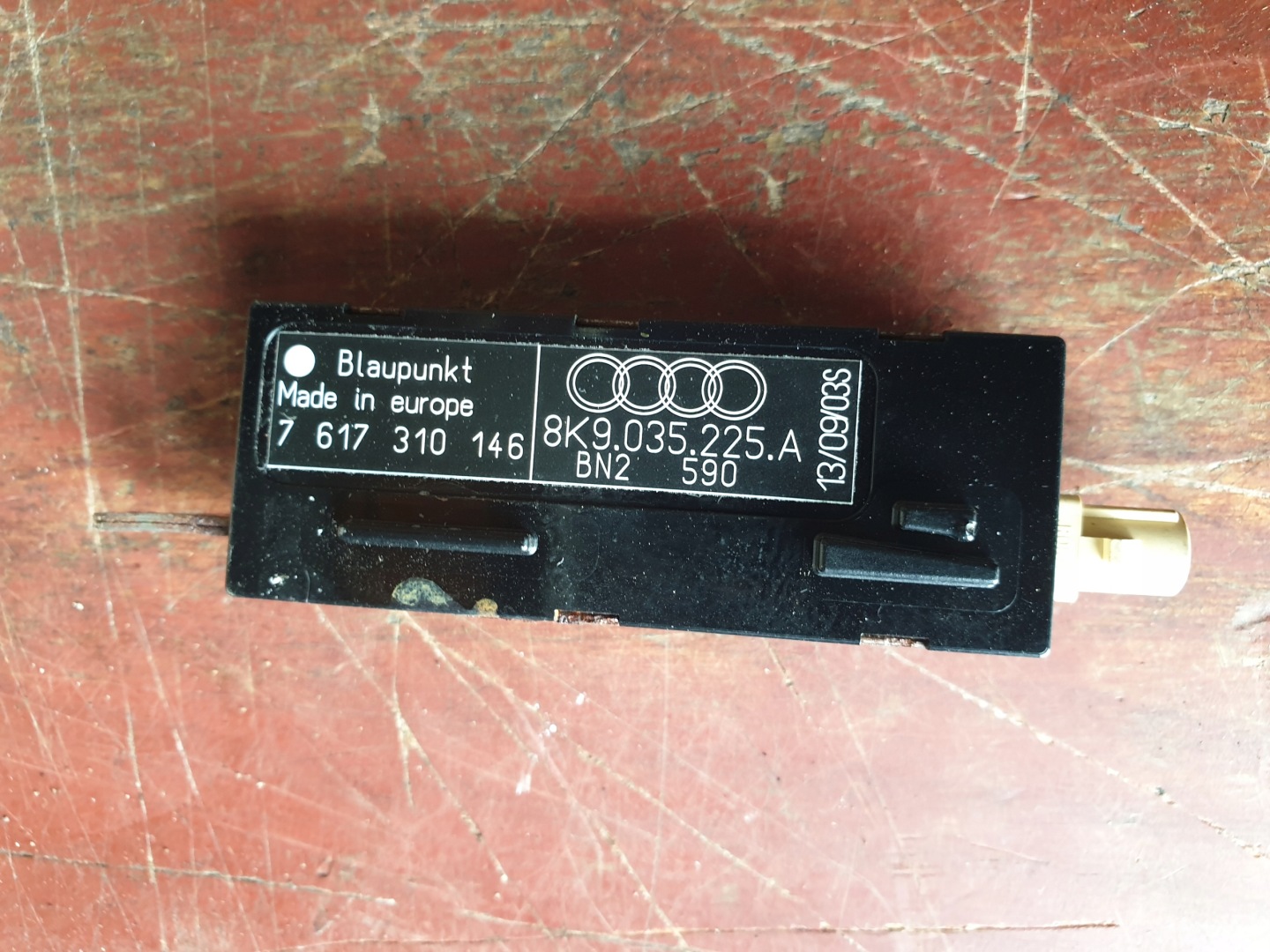 antenna amplifier AUDI A4 B8 AVANT KOMBI 8K9035225A OE