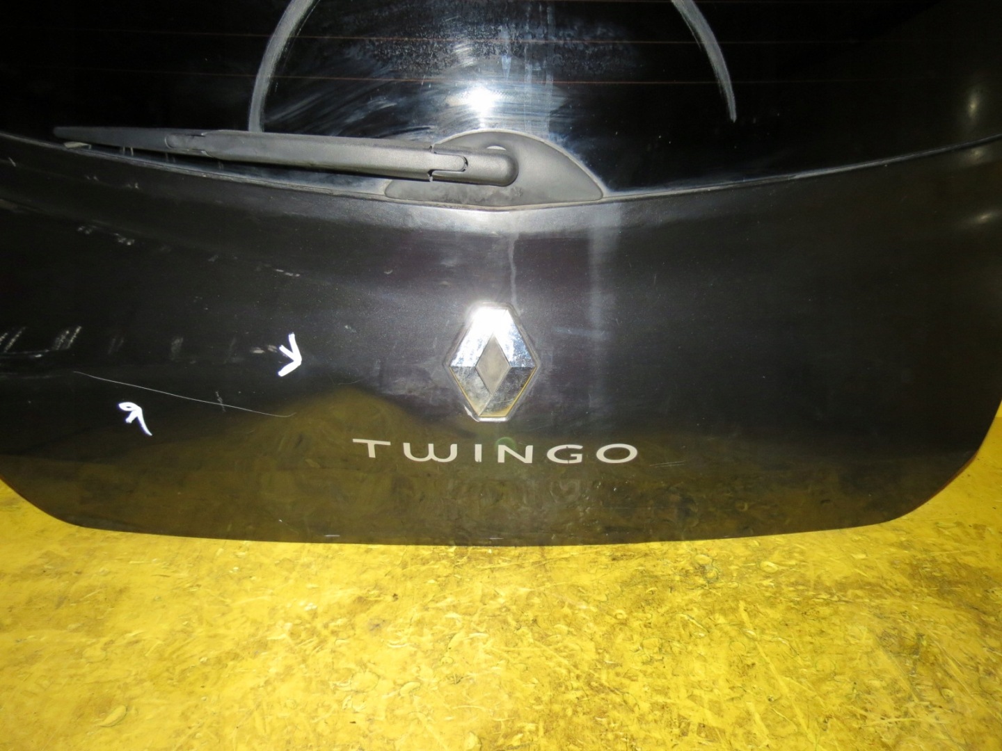 RENAULT TWINGO 2 II window trunk door boot NV676 07-11