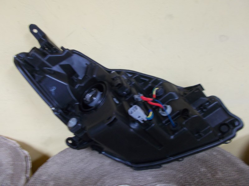 LIGHT FRONT FRONT LEFT TOYOTA YARIS III 3 LIFT