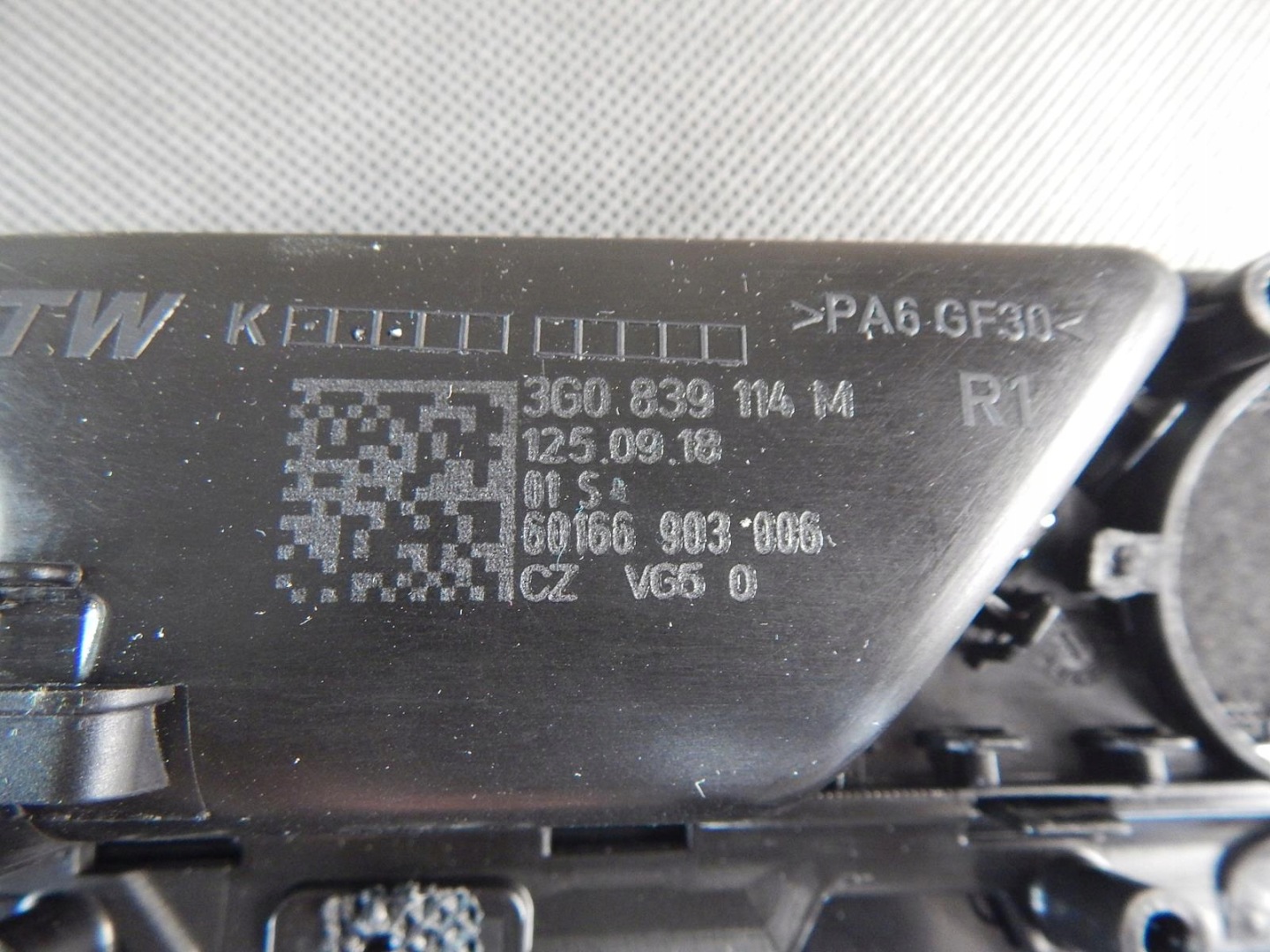 VW PASSAT decorative trim door right rear part 3G0867450