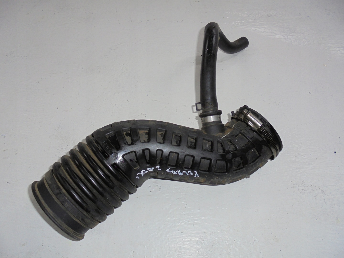 RENAULT KOLEOS 2,0 DCI pipe intake air hose