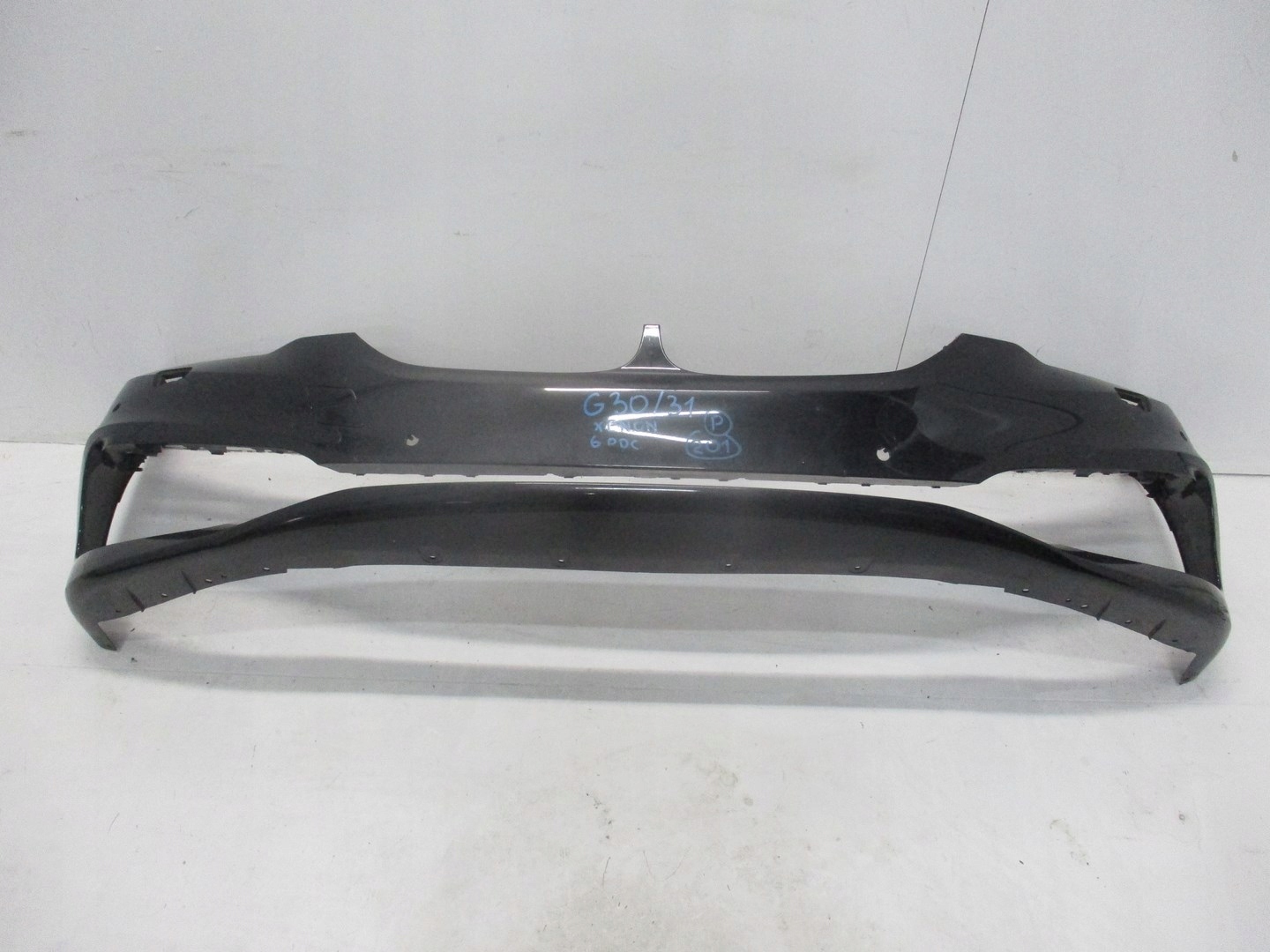 bumper BMW 5 G30 G31 XENON PDC unprotected