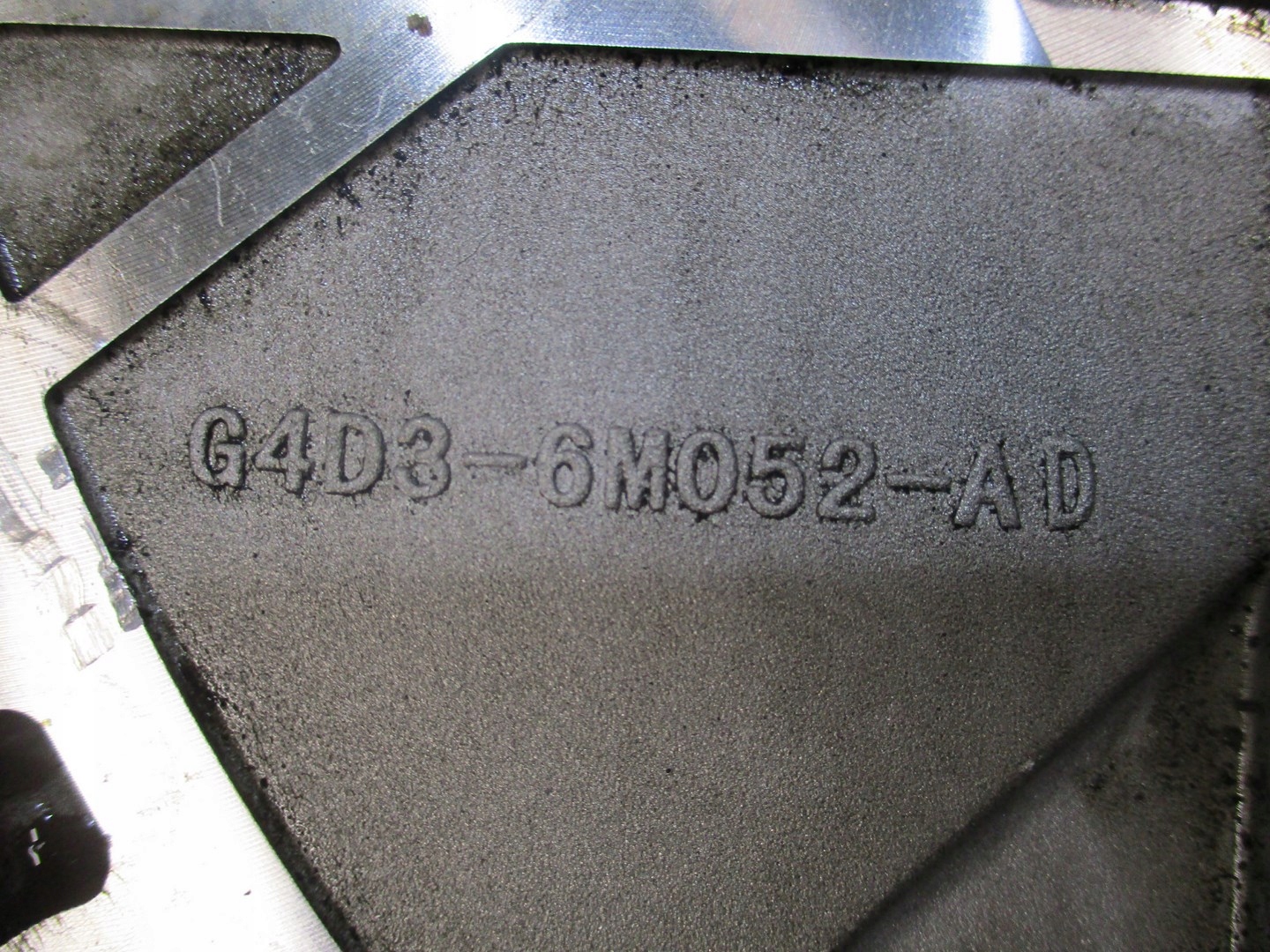 Blende Abdeckung des Zahnrads JAGUAR XE 2,0D G4D3-6M052-AD