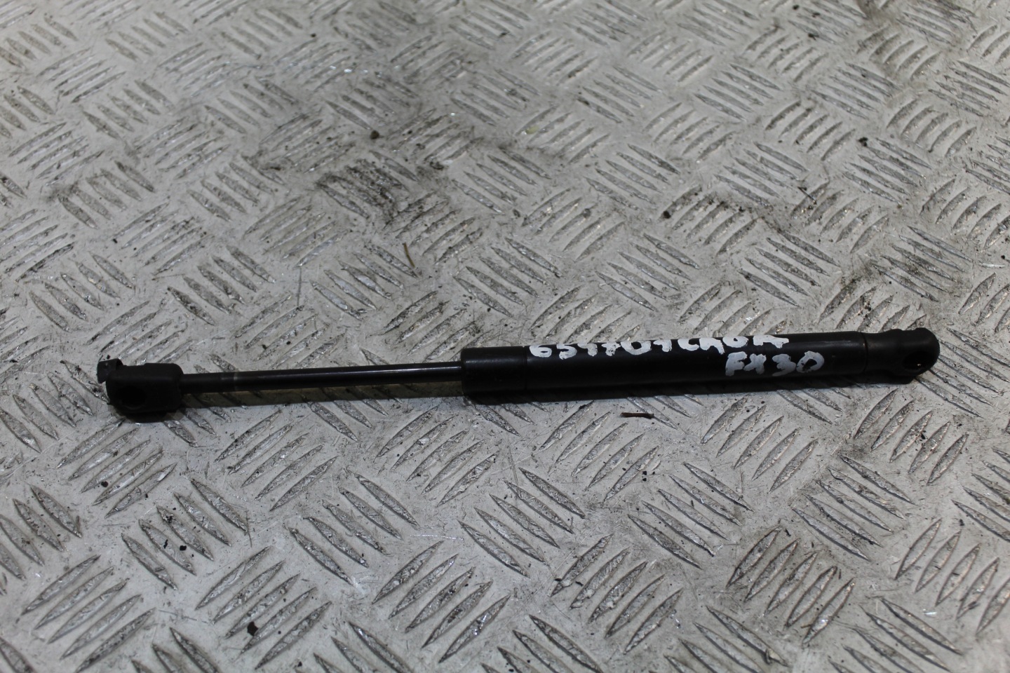 damper bonnets INFINITI FX30 II LIFT 65470-1CA0A