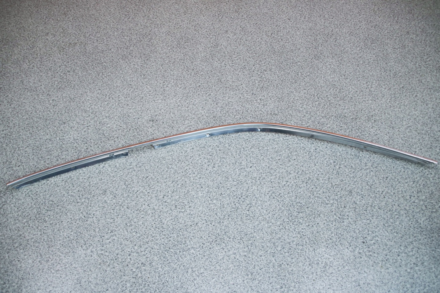 AUDI A8 D2 Leiste Schutzleiste dach dach rechts 4D0853704B