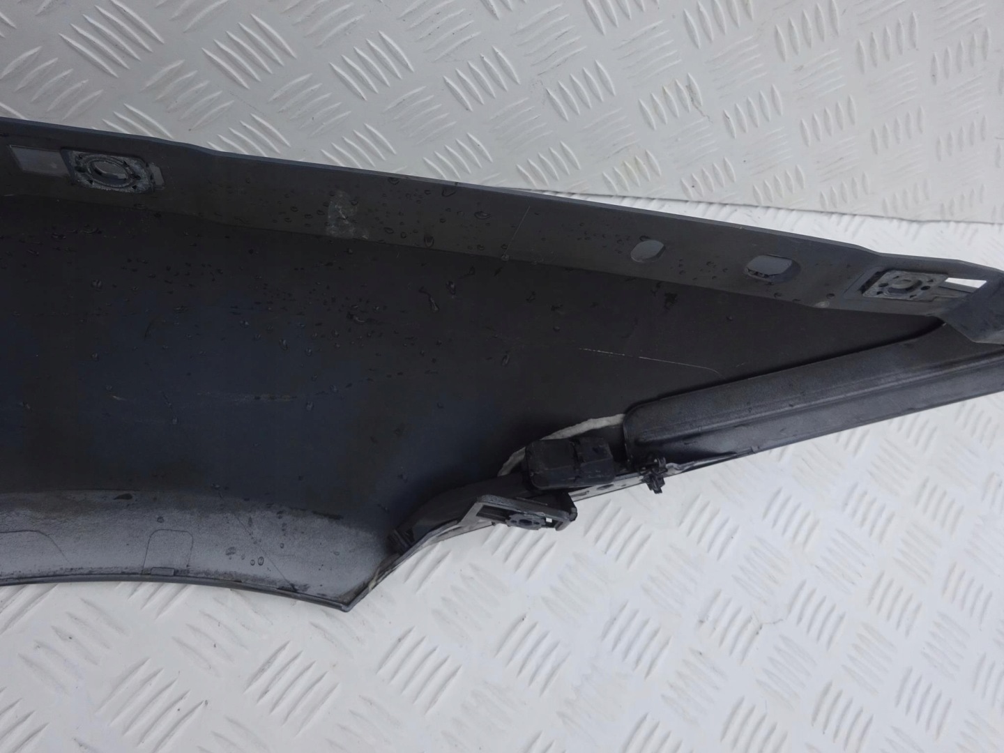 BMW E92 E93 blatník levý předek 7146065 přední