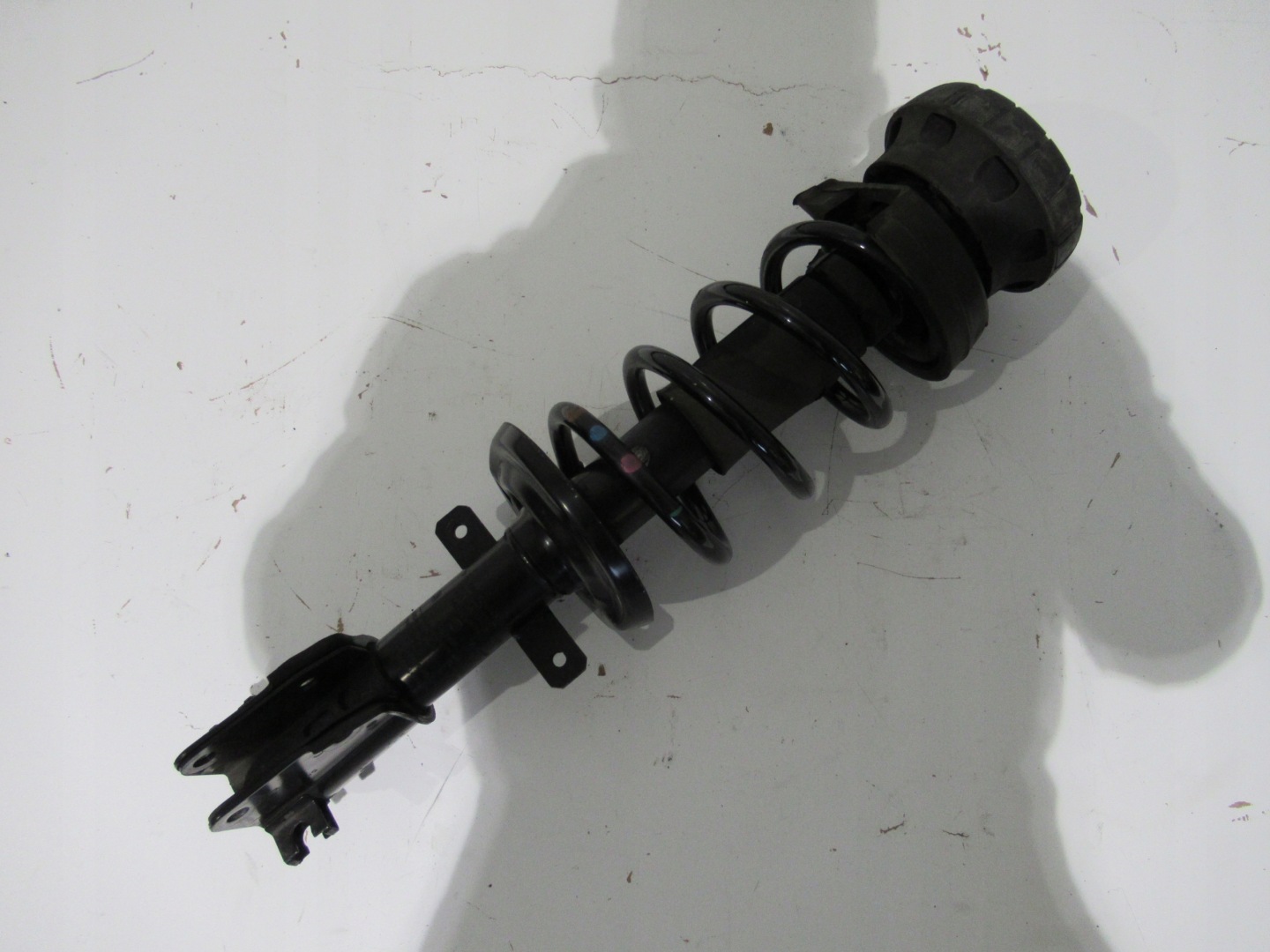 shock absorber front RENAULT TRAFIC III 543025750R