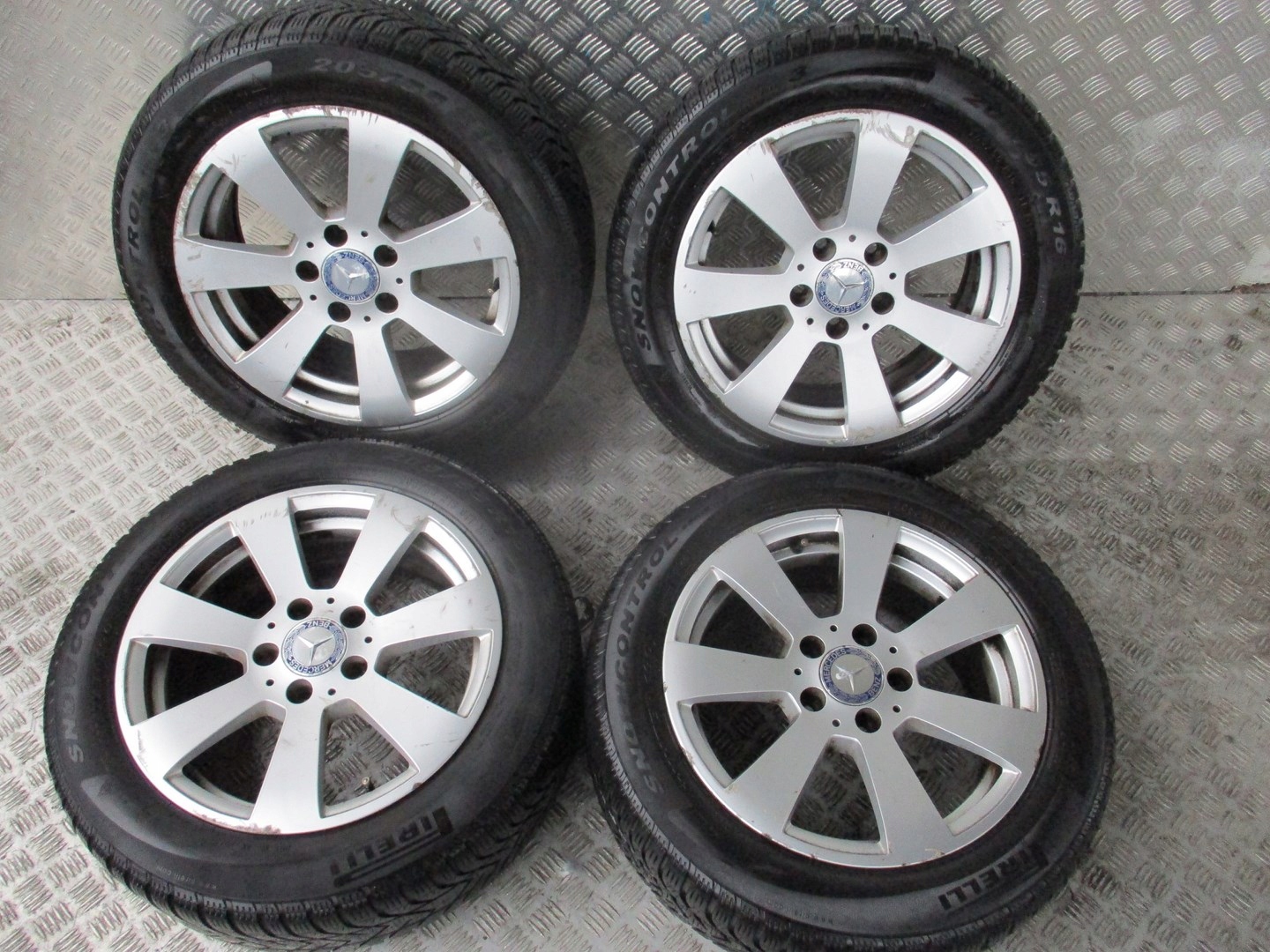 wheels discs tyres Mercedes C klasa 204 R16