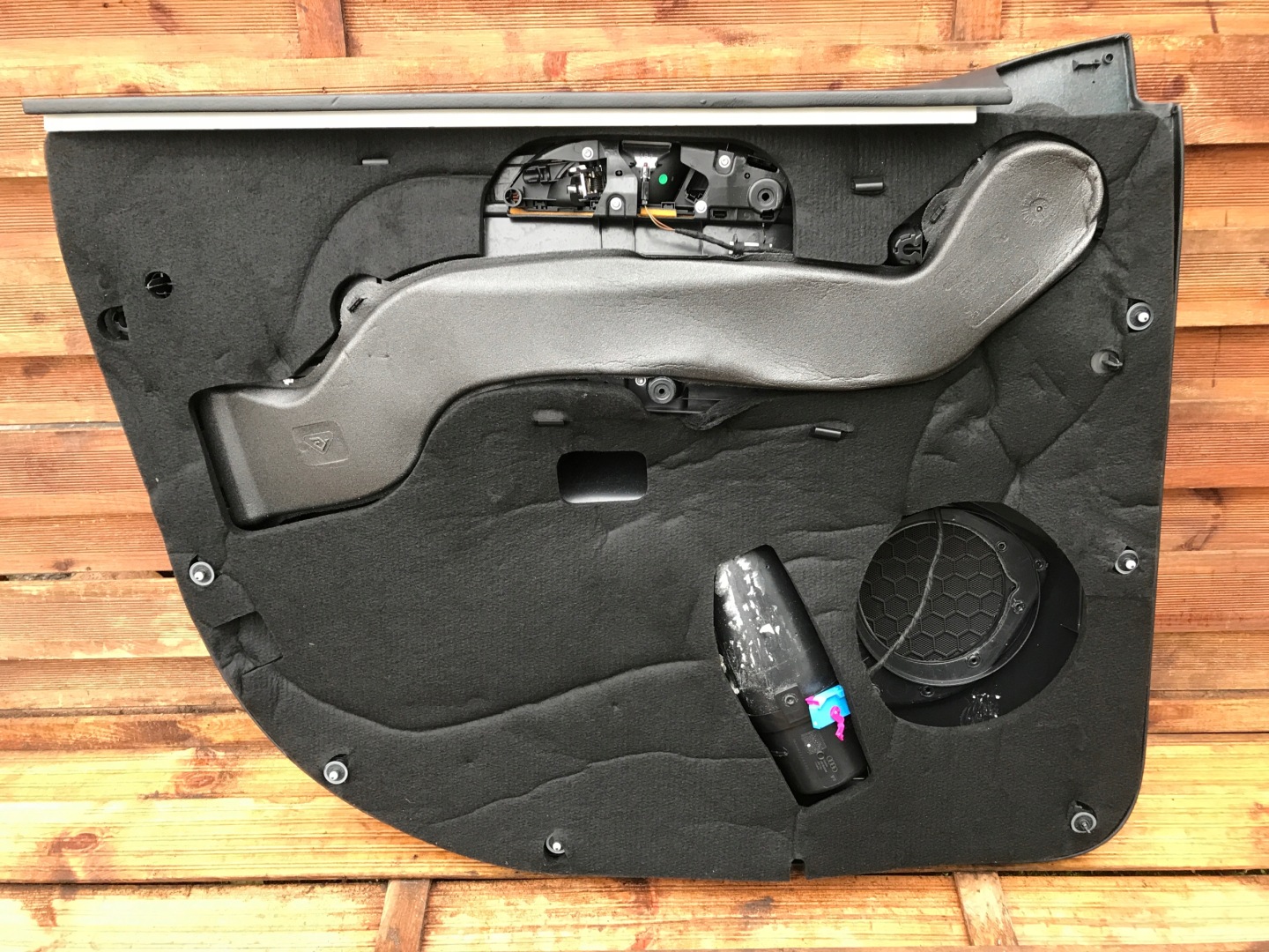 AUDI Q7 4L0 side upholstery right front EU 0183