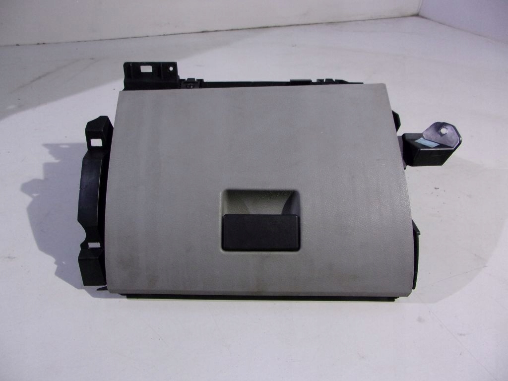 Ford Focus C-Max e CASSETTO PORTAOGGETTI passeggeri