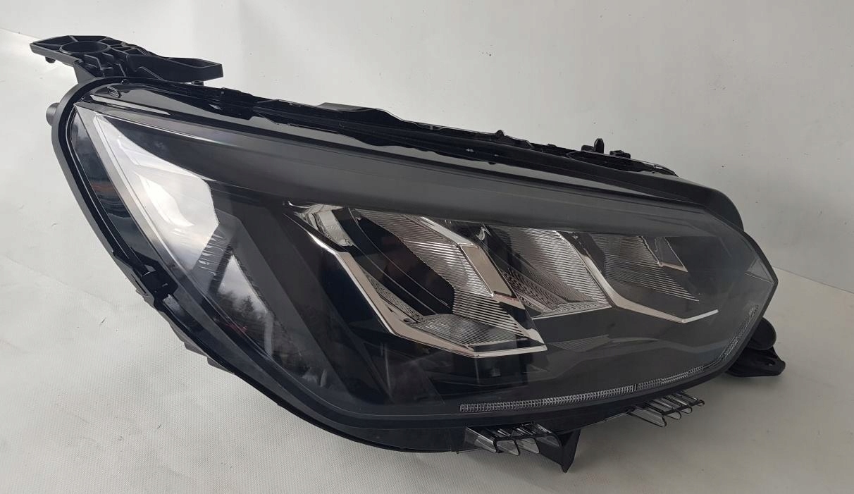light right left front PEUGEOT 2008 II 19- ECO LED