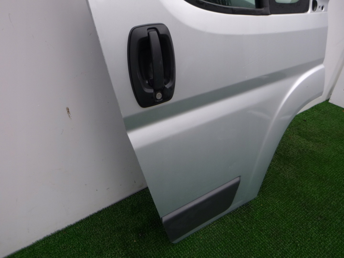 DUCATO BOXER LIFT 2014- door front right 611