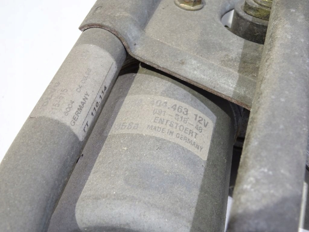 Volvo S80 and wiper mechanism front