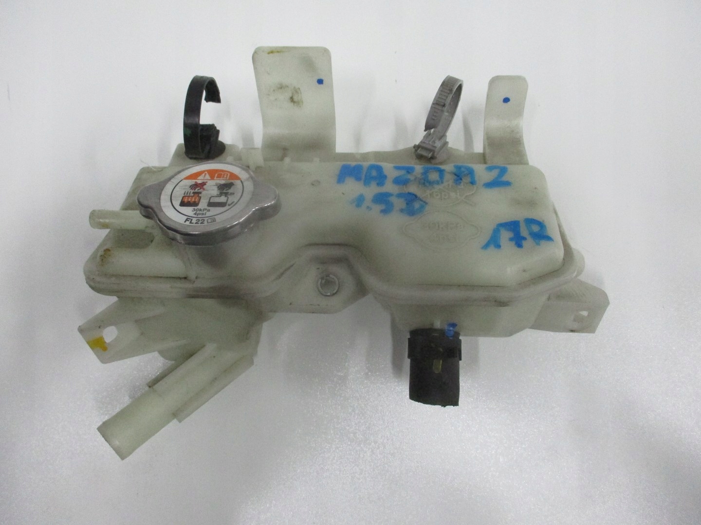 water tank MAZDA 2 II 17R