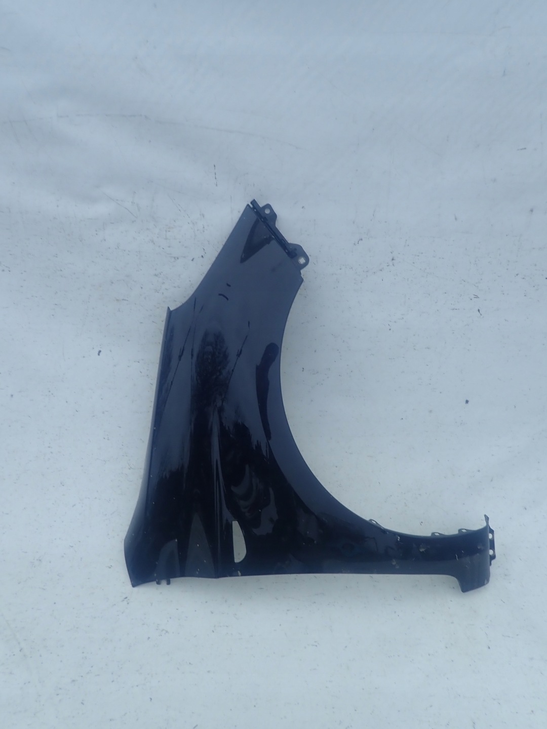 HYUNDAI I20 and 1 08-12 fender right front front