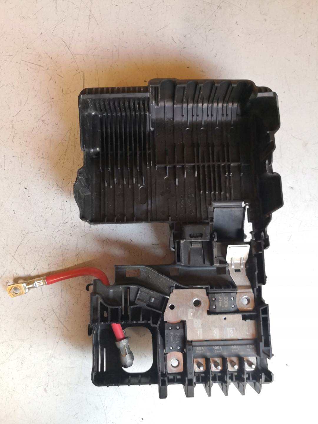 terminal plus compartment OPEL MERIVA B 13362765TQ