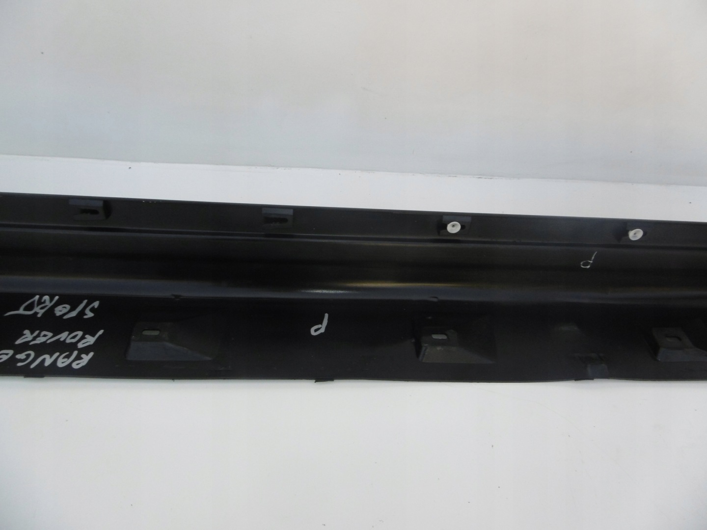cover cap of the threshold right RANGE ROVER SPORT L320