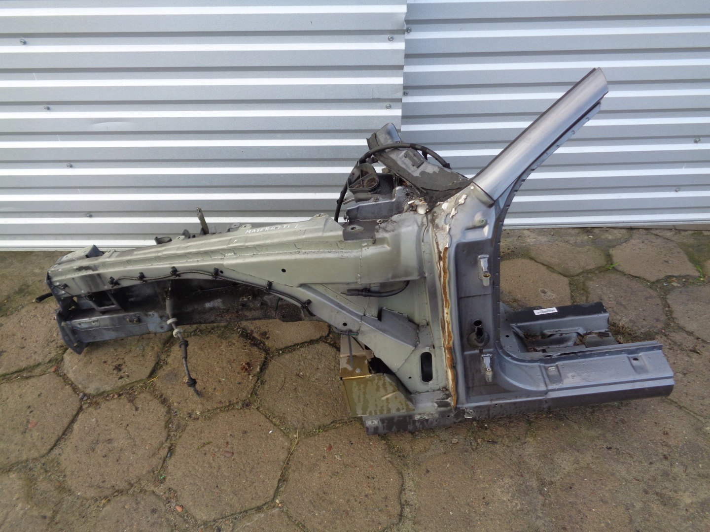 quarter front front quarter right left MASERATI QUATTROPORTE V