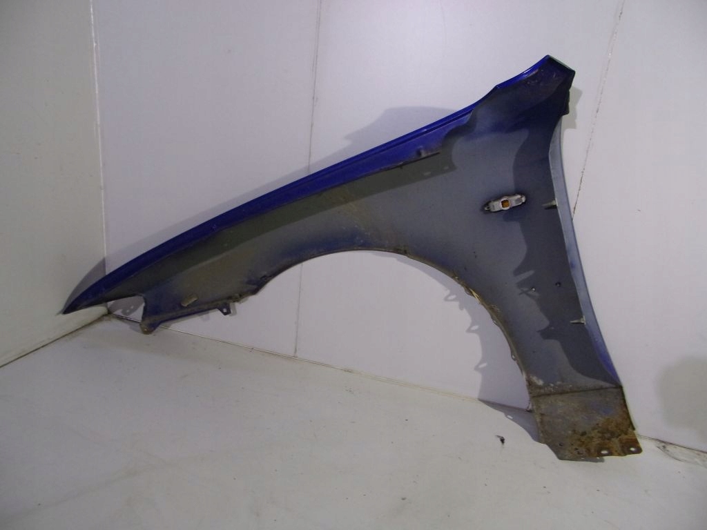 Mazda 626 lift fender right right side 20P