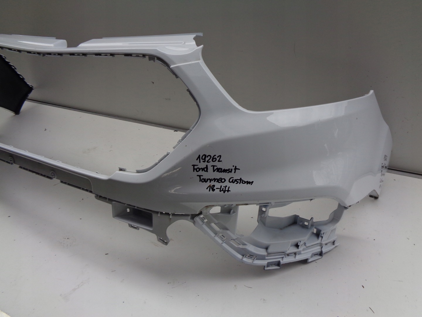 front bumper FORD TRANSIT TOURNEO CUSTOM LIFT