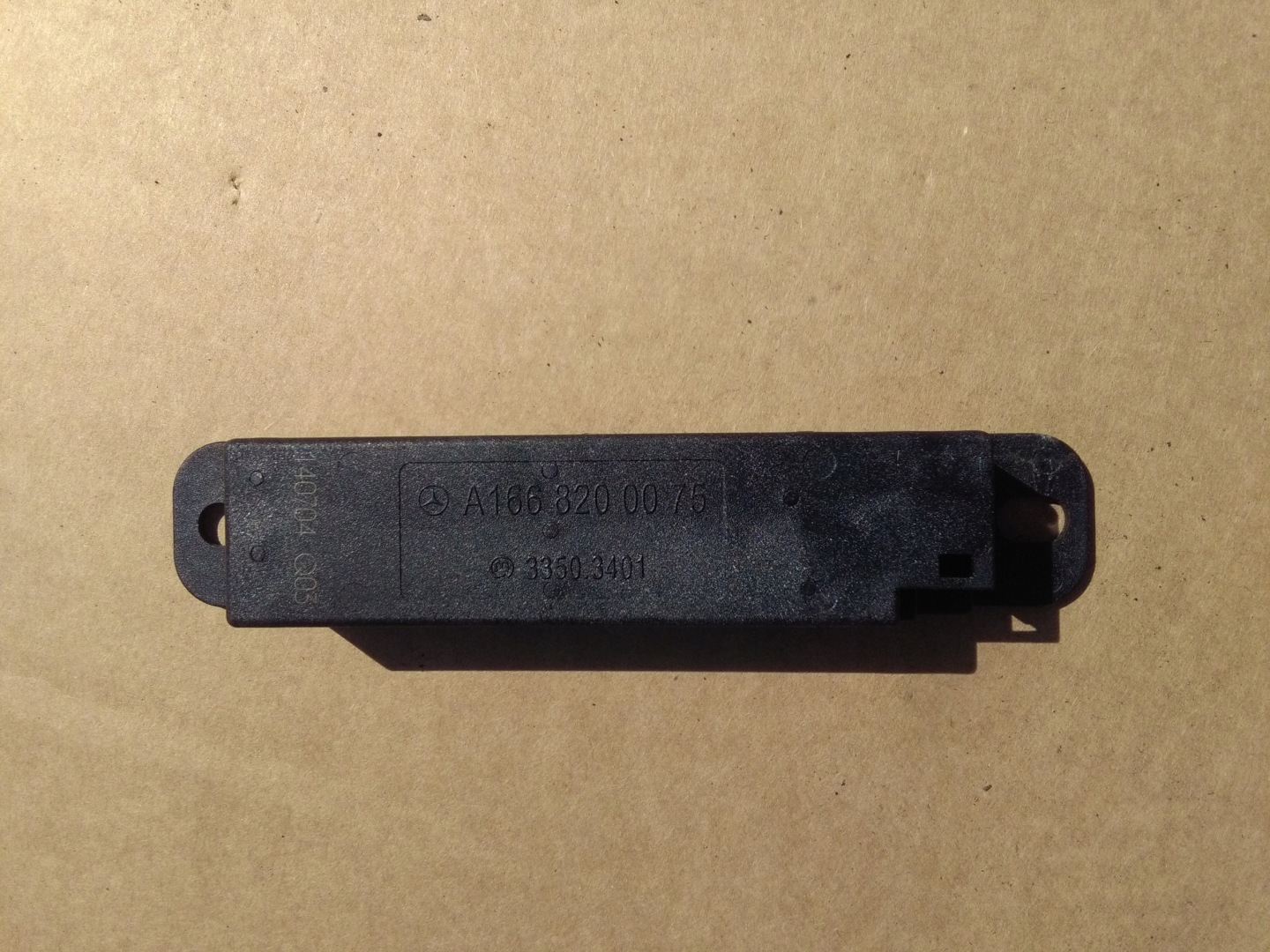 Antenne KEYLESS MERCEDES S W222 C GL A1668200075 OE
